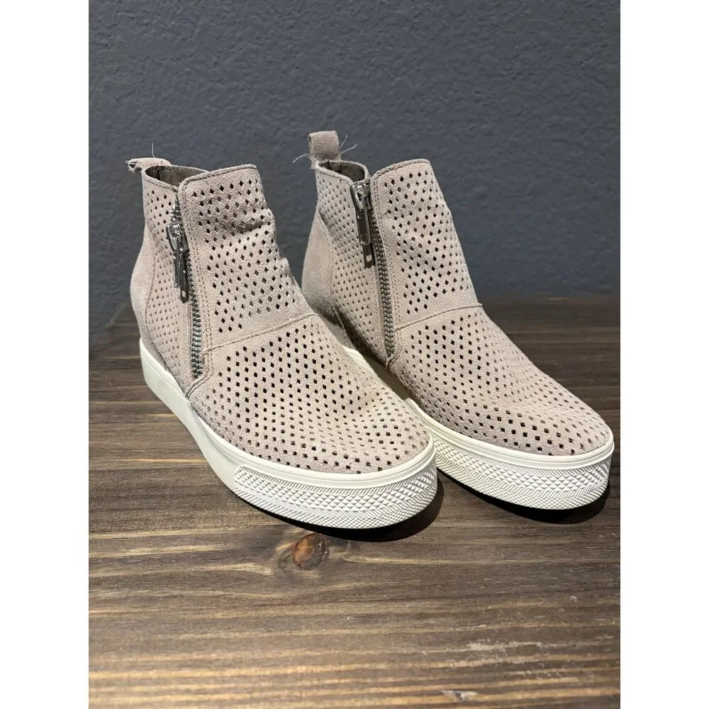 Steve Madden WEDGIE-P Perforated Wedge Sneakers 7.5